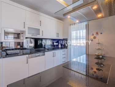 Панорамный дуплекс на 5-м этаже с мансардой в 300 метрах от пляжа и набережной в районе Оба.-id-4598-фото-3