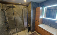 Comfortable apartments with designer renovation 300 meters from the beach and promenade.-id-4600-photo-8