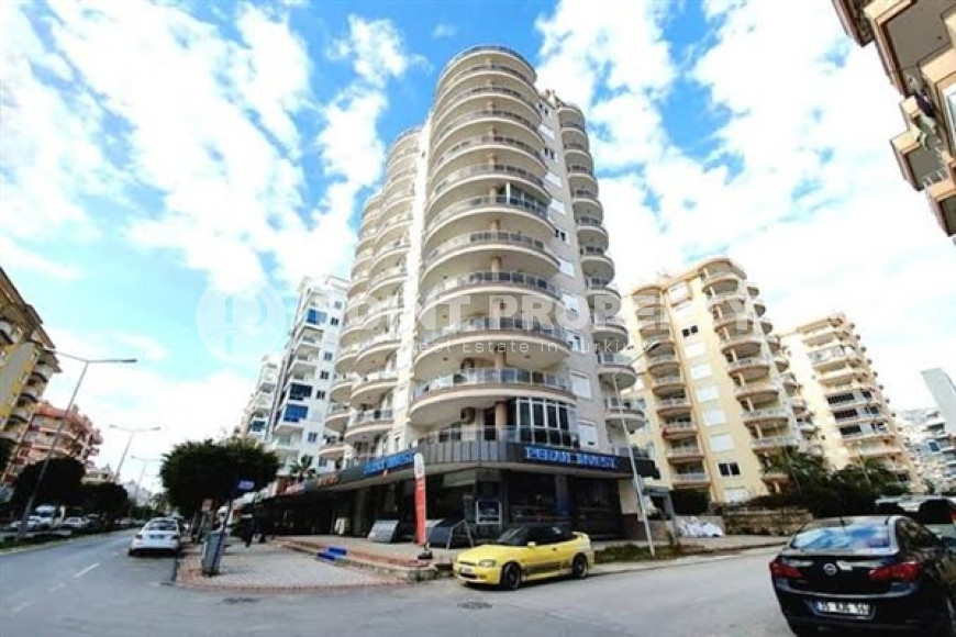 Comfortable apartments with designer renovation 300 meters from the beach and promenade.-id-4600-photo-12