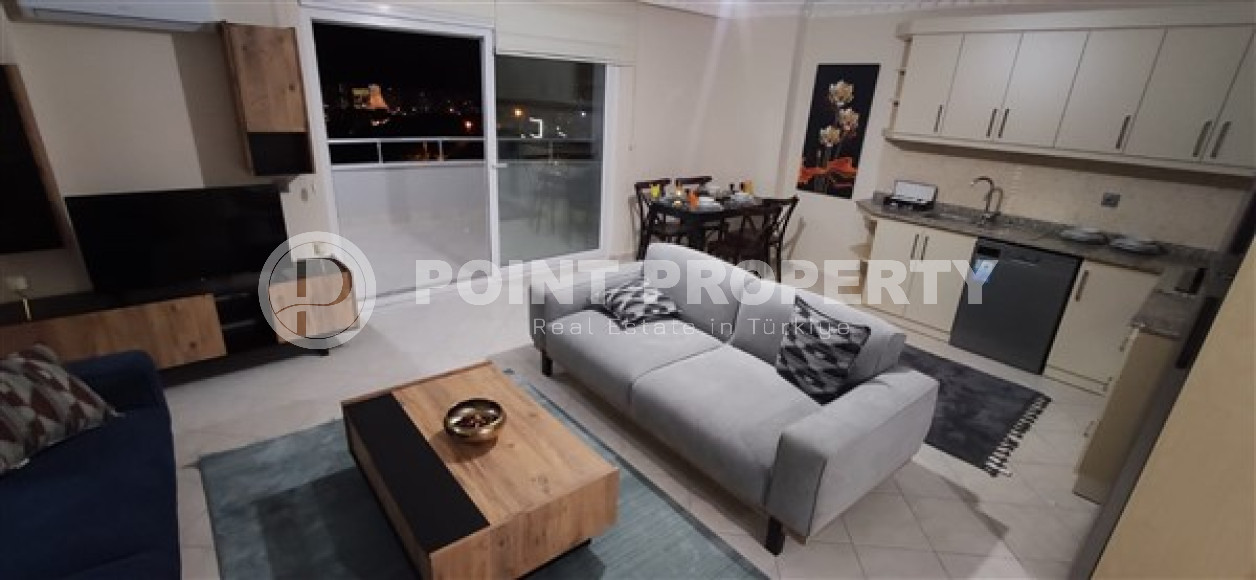 Atmospheric three-room apartment 120 m2 with furniture, Mahmutlar district-id-4604-photo-3