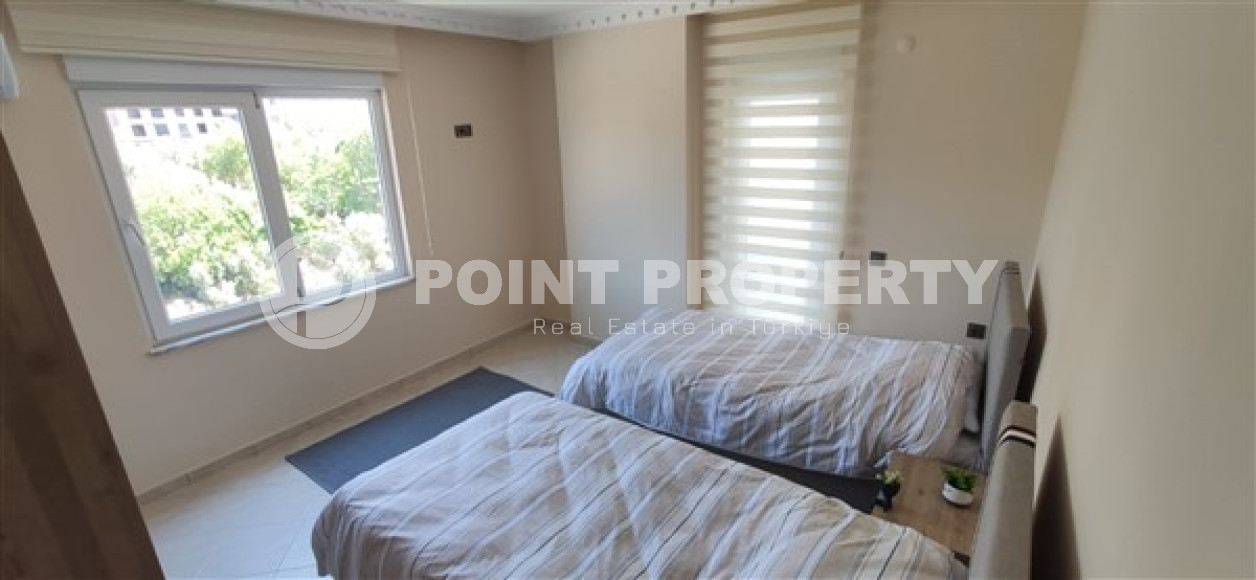 Atmospheric three-room apartment 120 m2 with furniture, Mahmutlar district-id-4604-photo-5