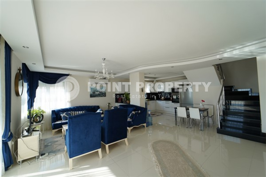 Меблированный дуплекс-пентхаус 3+1, 185м², с видом на море в районе Кестель, Аланья-id-1379-фото-4