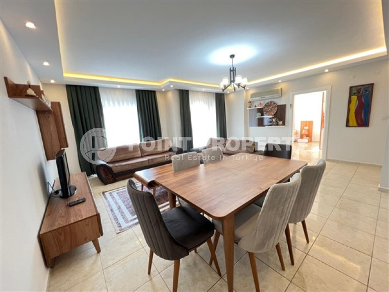 Spacious 1+1 apartments with modern design 150 meters from the sea in the center of Alanya's popular Mahmutlar area.-id-4622-photo-2