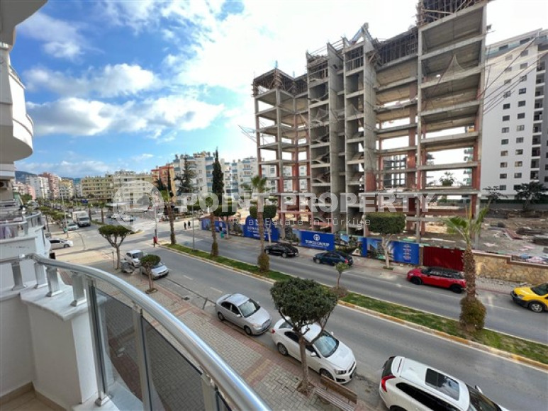 Spacious 1+1 apartments with modern design 150 meters from the sea in the center of Alanya's popular Mahmutlar area.-id-4622-photo-7