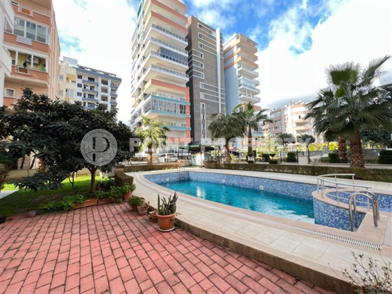 Spacious 1+1 apartments with modern design 150 meters from the sea in the center of Alanya's popular Mahmutlar area.-id-4622-photo-8