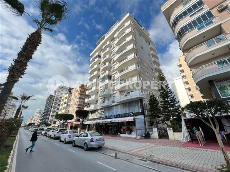 Spacious 1+1 apartments with modern design 150 meters from the sea in the center of Alanya's popular Mahmutlar area.-id-4622-photo-9