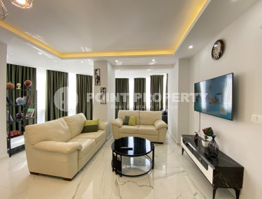 Three-room apartment for rent in a residence with a swimming pool in Mahmutlar, Alanya.-id-4625-photo-2