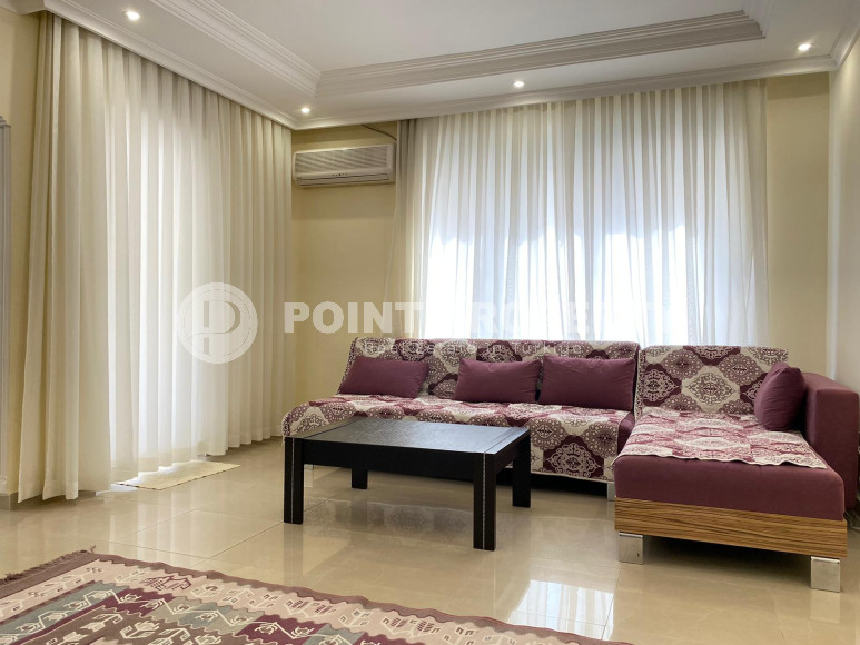 Apartment for a family with two bedrooms in a complex with a swimming pool. Both, 200 m from the sea.-id-4626-photo-2