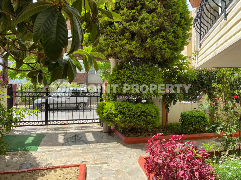 Apartment for a family with two bedrooms in a complex with a swimming pool. Both, 200 m from the sea.-id-4626-photo-18