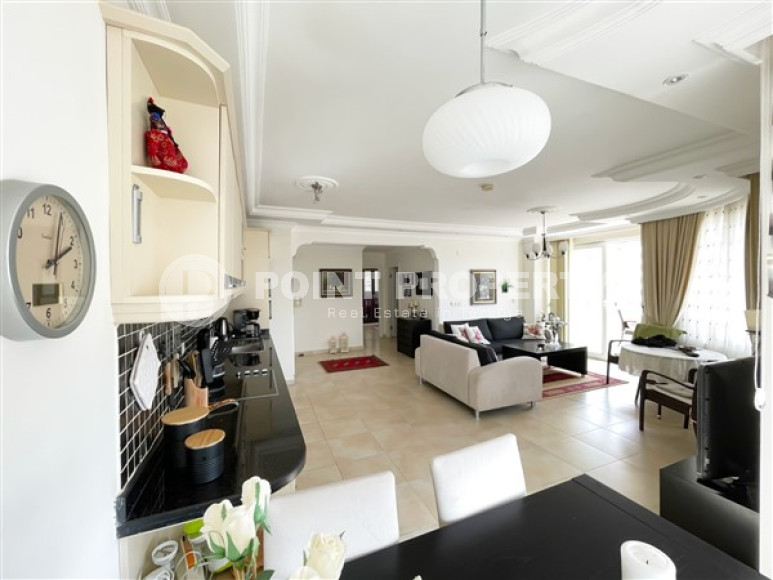 Equipped three-room apartment 115 m2 with two balconies and furniture, Mahmutlar district-id-4629-photo-3