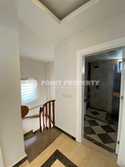 Comfortable duplex villa 215 m2 with access to the roof of the building, Bektash district-id-4631-photo-10