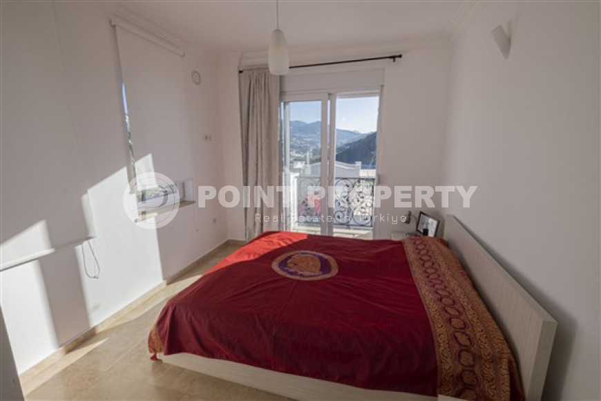 Spacious villa of 200 m2 with furniture and beautiful views from the balconies and terraces, Konakli district-id-4636-photo-6