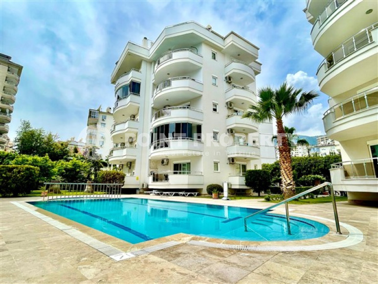 Spacious, bright one-bedroom apartment a kilometer from the sea in a prestigious, landscaped area of Alanya - Cikcilli.-id-4637-photo-10