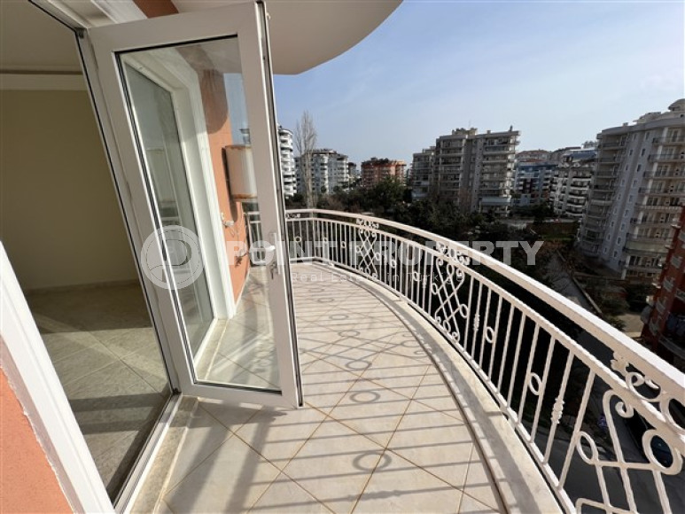 Просторные апартаменты 2+1, общей площадью 116 м2, в 900 метрах от пляжа и набережной.-id-4641-фото-8