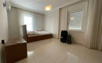 Large three bedroom apartment on the 2nd floor in the center of Mahmutlar.-id-4644-photo-3