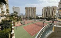 Large three bedroom apartment on the 2nd floor in the center of Mahmutlar.-id-4644-photo-13