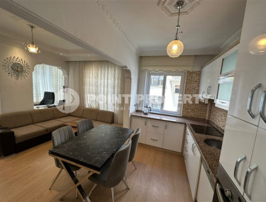 Ухоженная двухкомнатная квартира 68 м2 с мебелью, центр Аланьи-id-4648-фото-2