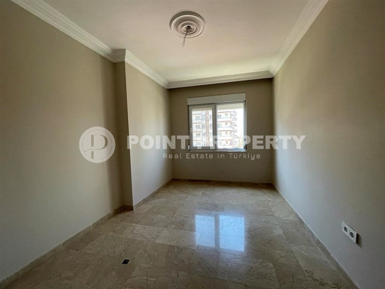 Apartment with 3+1 layout for a large family in the most sought-after area of Alanya Mahmutlar, 156 m2-id-1049-photo-19
