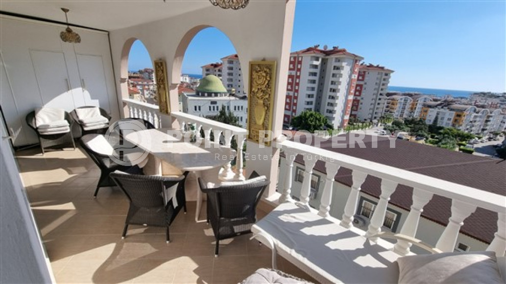 Трёхкомнатная квартира 95 м2 с оригинальным дизайном и двумя обзорными балконами, Джикджилли-id-4653-фото-10