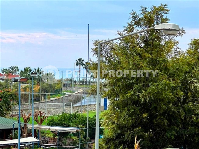 Exquisite apartment with an area of 101 m2 and two balconies 100 meters from the sea, Alanya center-id-4655-photo-24
