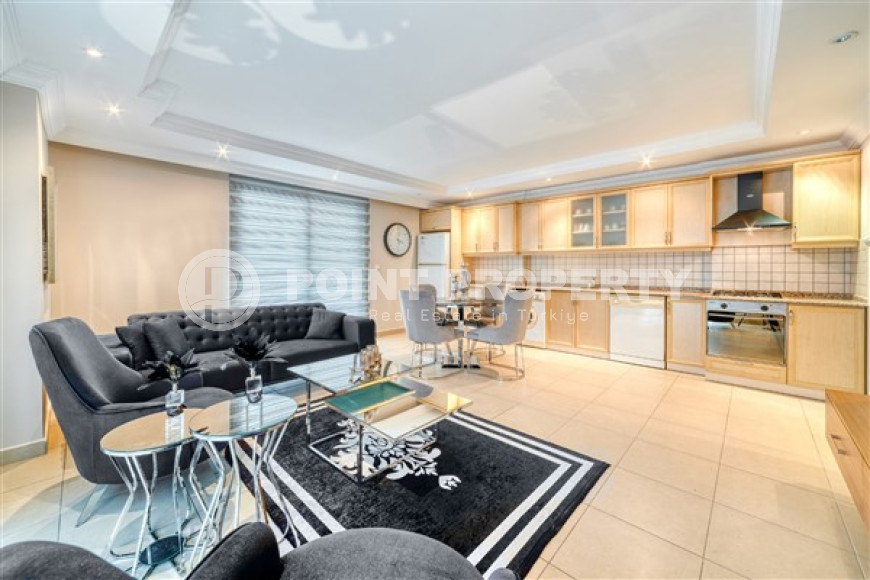 Трёхкомнатные современные апартаменты, новая мебель, 200 м к морю.-id-4657-фото-2