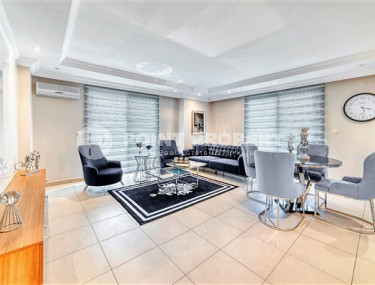 Three-room modern apartment, new furniture, 200 m to the sea.-id-4657-photo-1