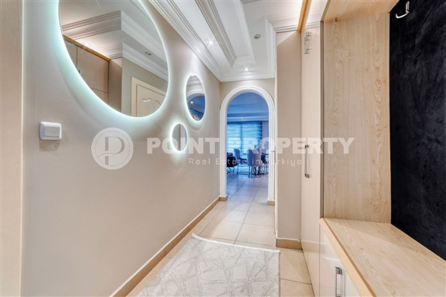 Трёхкомнатные современные апартаменты, новая мебель, 200 м к морю.-id-4657-фото-10