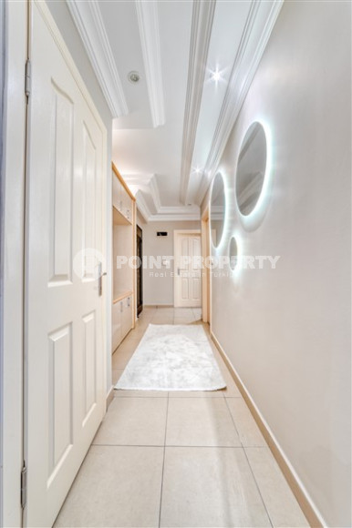 Трёхкомнатные современные апартаменты, новая мебель, 200 м к морю.-id-4657-фото-11