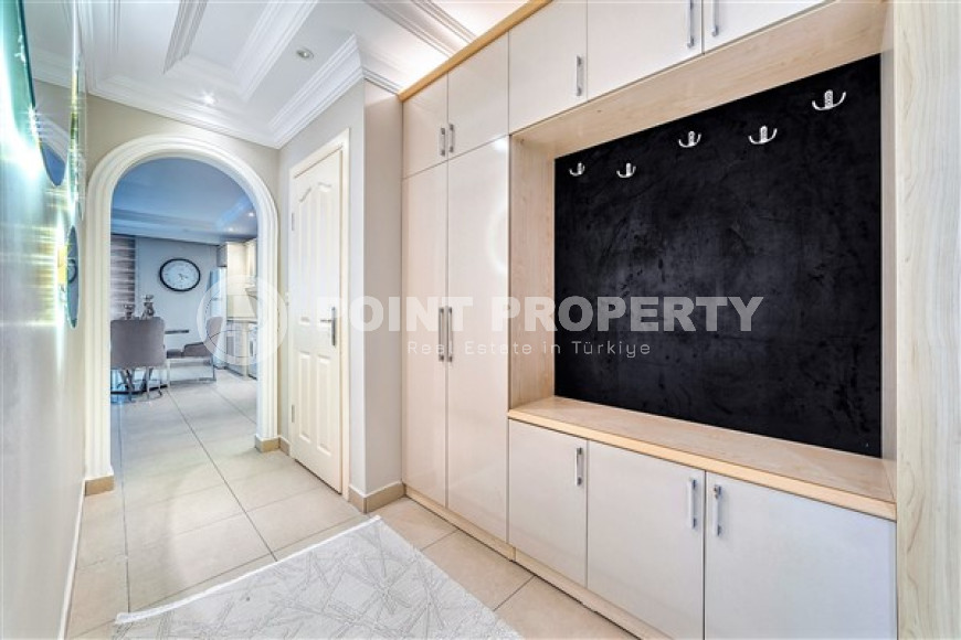 Трёхкомнатные современные апартаменты, новая мебель, 200 м к морю.-id-4657-фото-12