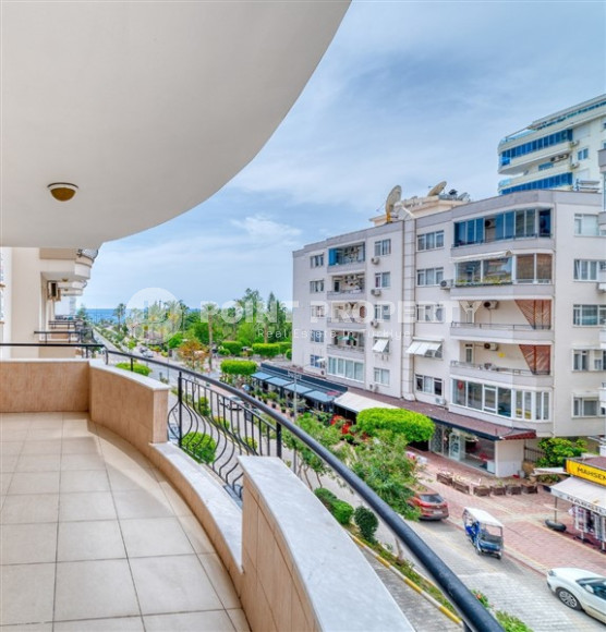 Трёхкомнатные современные апартаменты, новая мебель, 200 м к морю.-id-4657-фото-15