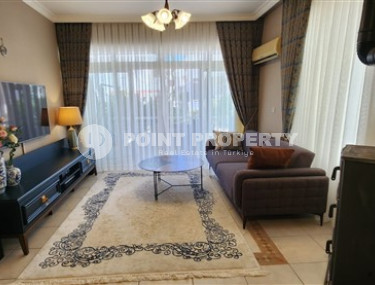 Отдельно стоящая двухэтажная вилла 4+1 в комфортабельном комплексе с бассейном и садом.-id-4659-фото-3