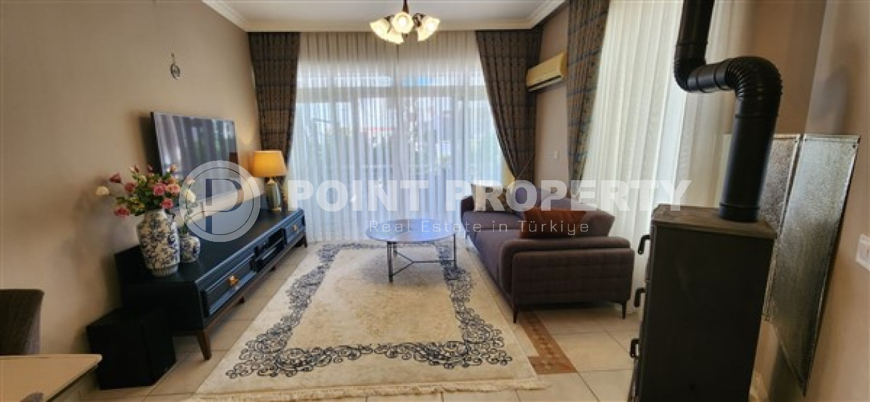 Отдельно стоящая двухэтажная вилла 4+1 в комфортабельном комплексе с бассейном и садом.-id-4659-фото-3