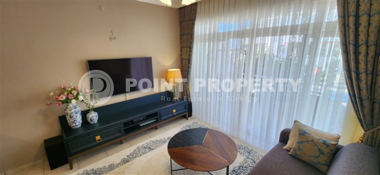 Отдельно стоящая двухэтажная вилла 4+1 в комфортабельном комплексе с бассейном и садом.-id-4659-фото-4