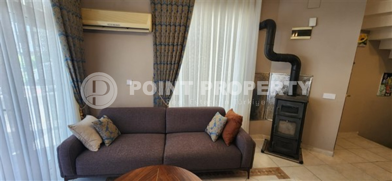 Отдельно стоящая двухэтажная вилла 4+1 в комфортабельном комплексе с бассейном и садом.-id-4659-фото-5