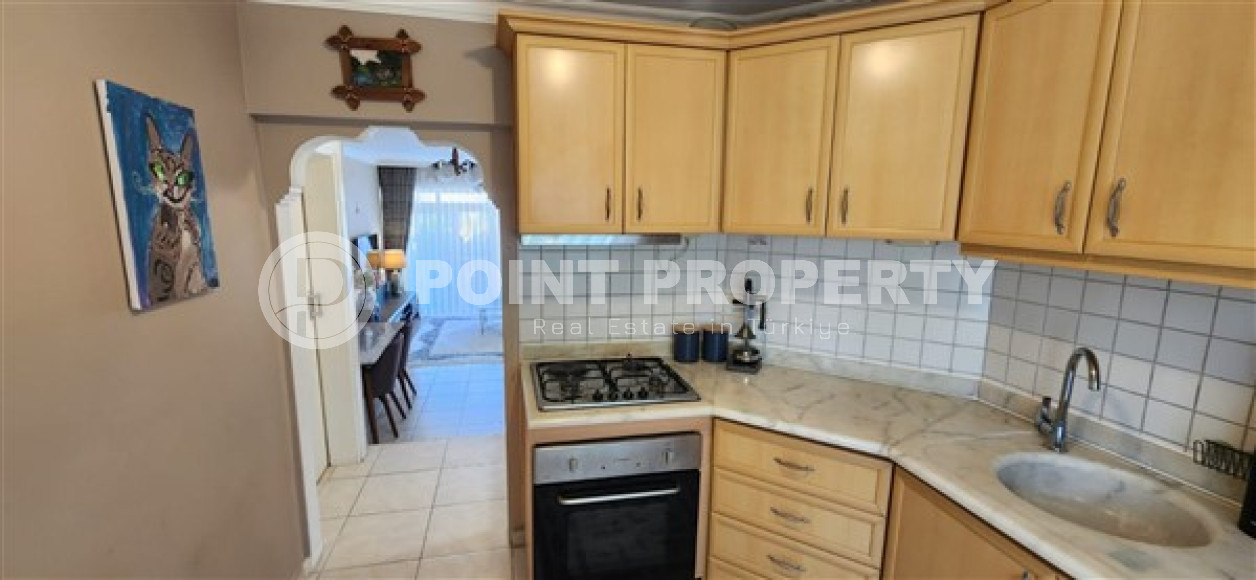 Отдельно стоящая двухэтажная вилла 4+1 в комфортабельном комплексе с бассейном и садом.-id-4659-фото-6