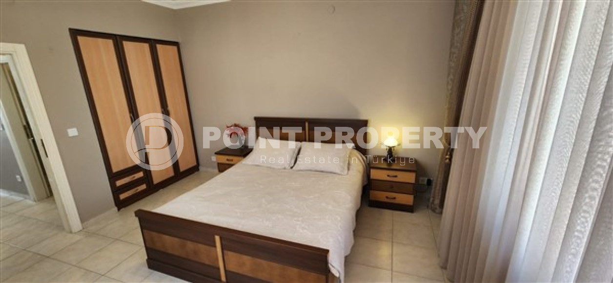 Отдельно стоящая двухэтажная вилла 4+1 в комфортабельном комплексе с бассейном и садом.-id-4659-фото-13