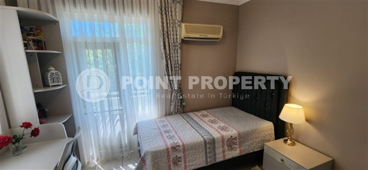 Отдельно стоящая двухэтажная вилла 4+1 в комфортабельном комплексе с бассейном и садом.-id-4659-фото-14