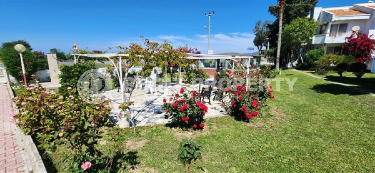 Отдельно стоящая двухэтажная вилла 4+1 в комфортабельном комплексе с бассейном и садом.-id-4659-фото-22