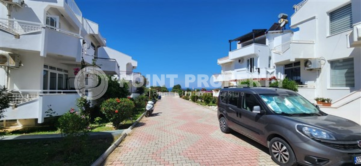 Отдельно стоящая двухэтажная вилла 4+1 в комфортабельном комплексе с бассейном и садом.-id-4659-фото-26