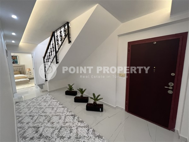 Luxurious duplex 4+1, 250m², in the western part of Mahmutlar, Alanya, 200m from the Mediterranean Sea-id-1382-photo-9