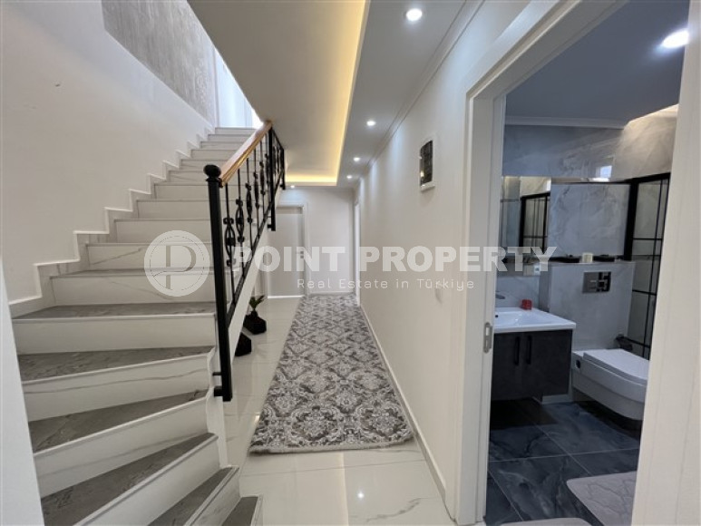 Luxurious duplex 4+1, 250m², in the western part of Mahmutlar, Alanya, 200m from the Mediterranean Sea-id-1382-photo-10