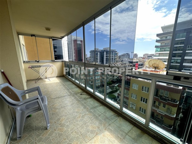 Spacious one bedroom apartment 650 meters from the beach and promenade in the center of Mahmutlar.-id-4664-photo-7