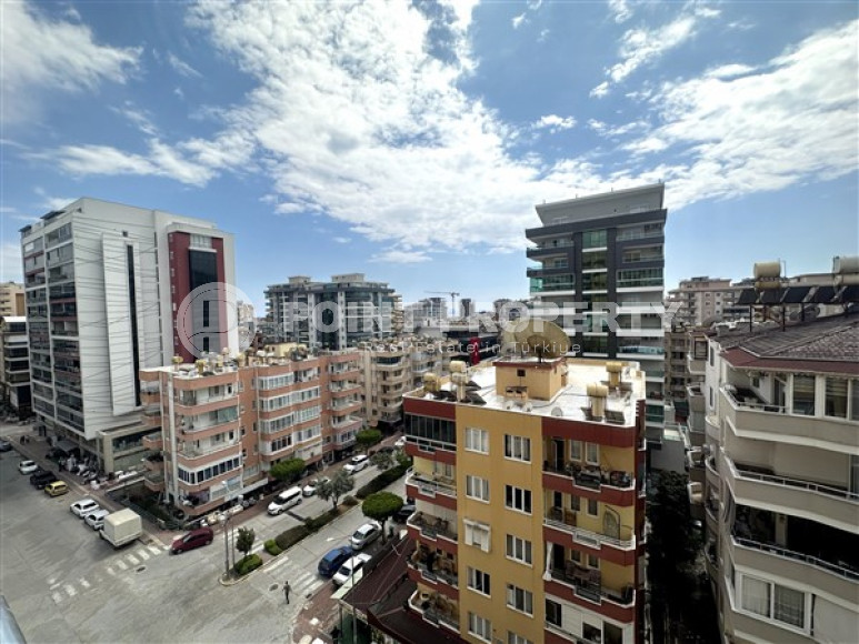 Spacious one bedroom apartment 650 meters from the beach and promenade in the center of Mahmutlar.-id-4664-photo-9