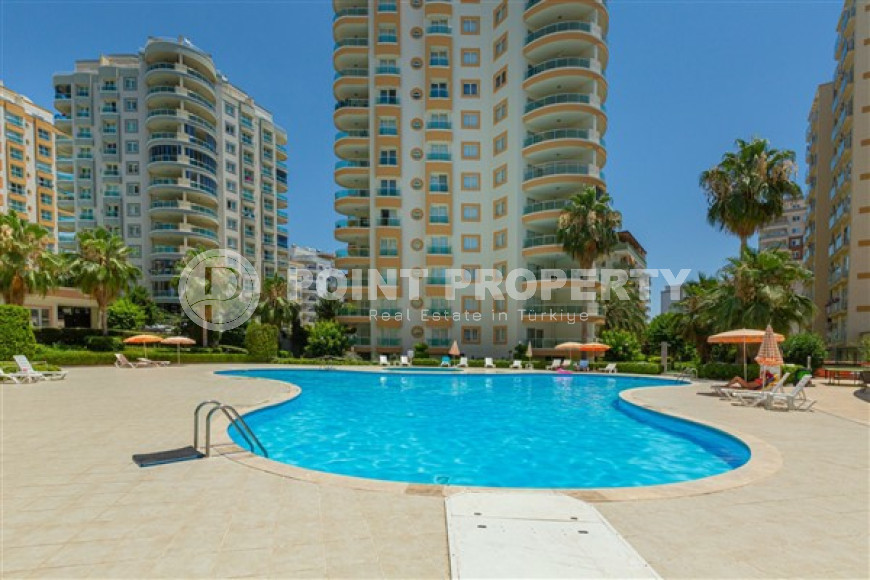Spacious one bedroom apartment 650 meters from the beach and promenade in the center of Mahmutlar.-id-4664-photo-10