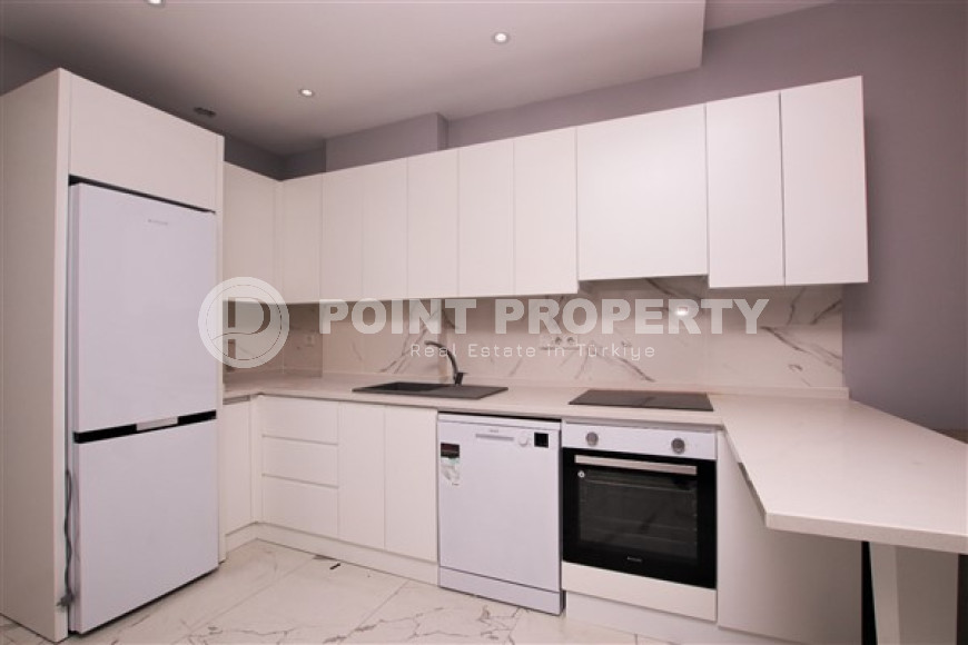 Новая квартира с мебелью и бытовой техникой в центре Аланьи и в 200 метрах от пляжа и набережной.-id-4666-фото-2