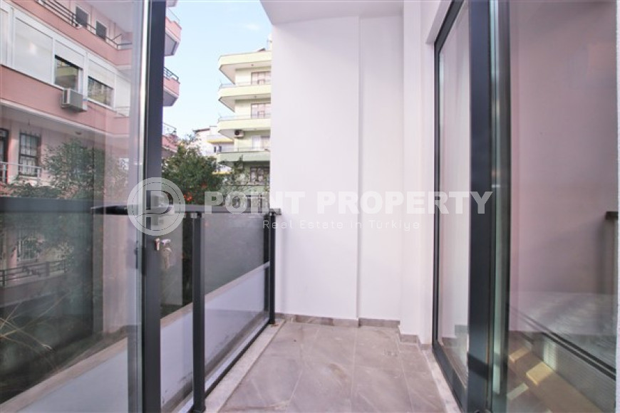 Новая квартира с мебелью и бытовой техникой в центре Аланьи и в 200 метрах от пляжа и набережной.-id-4666-фото-6