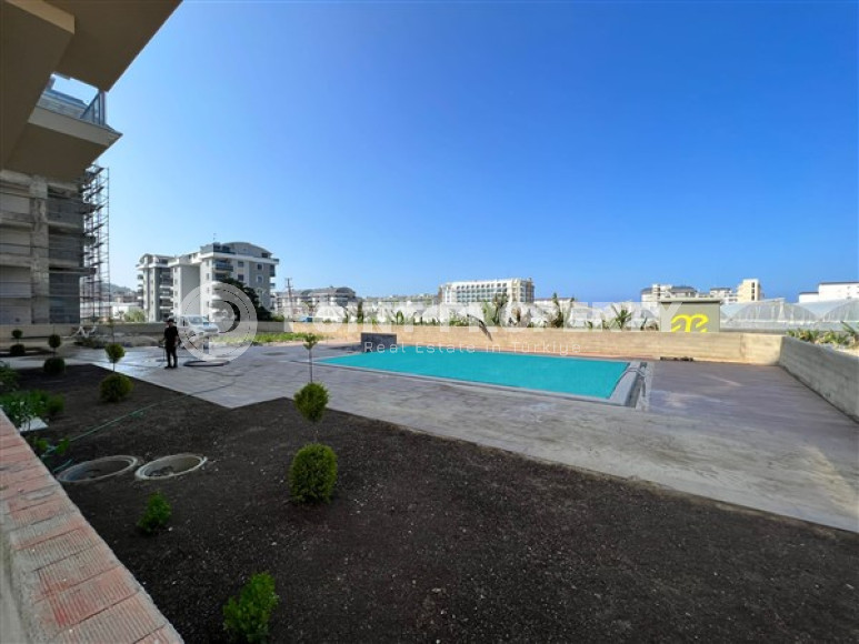 Apartment 1+1 on the ground floor of the complex at the stage of finishing work, Kargicak district-id-4671-photo-8