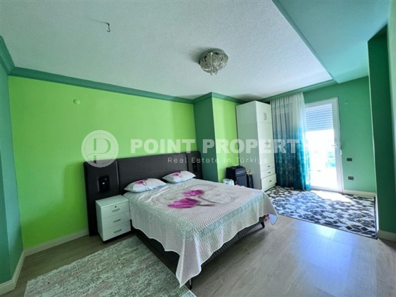 Дуплексные апартаменты 220 м2 с двумя балконами на верхнем этаже резиденции, район Тосмур-id-4675-фото-7