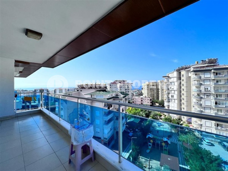 Дуплексные апартаменты 220 м2 с двумя балконами на верхнем этаже резиденции, район Тосмур-id-4675-фото-12