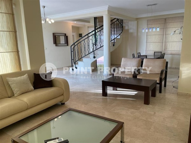 Комфортабельная дуплексная вилла 190 м2 на удалении от моря, район Каргыджак-id-4676-фото-2